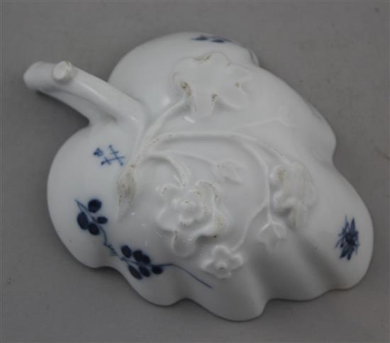 A Meissen Fels und Vogel blue and white leaf shaped dish, c.1730, length 13.3cm